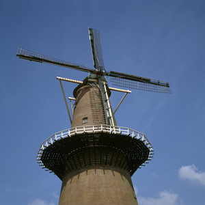 800197 Afbeelding van de molen Rijn en Zon (Adelaarstraat) te Utrecht.